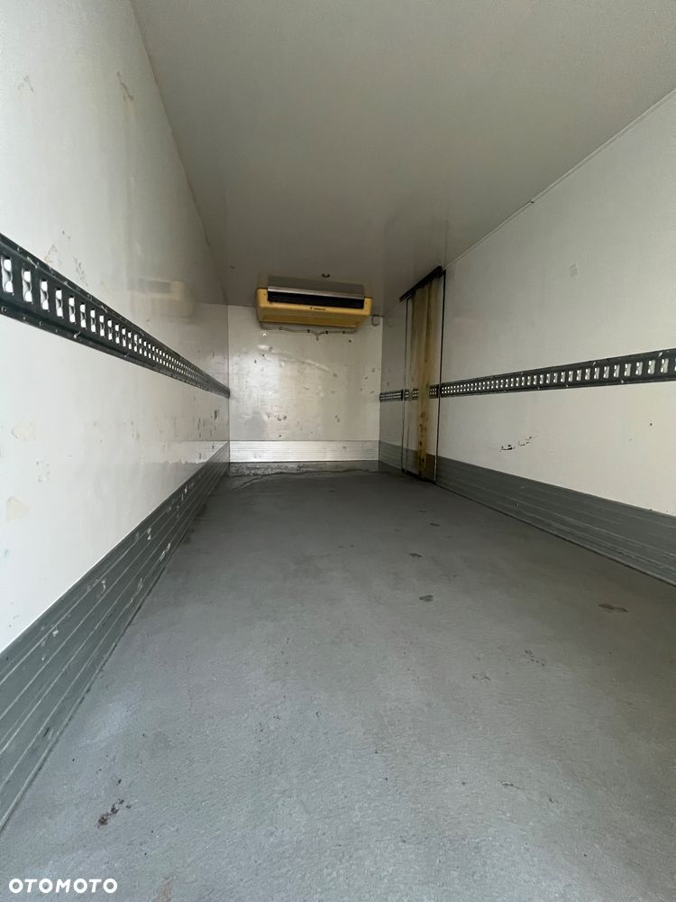 Isuzu N2R Termo King V-600 Max. (421) - 16