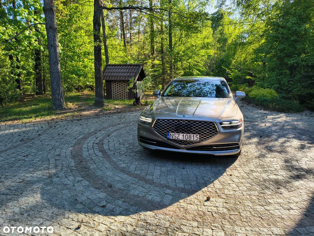 Genesis G90 - 3