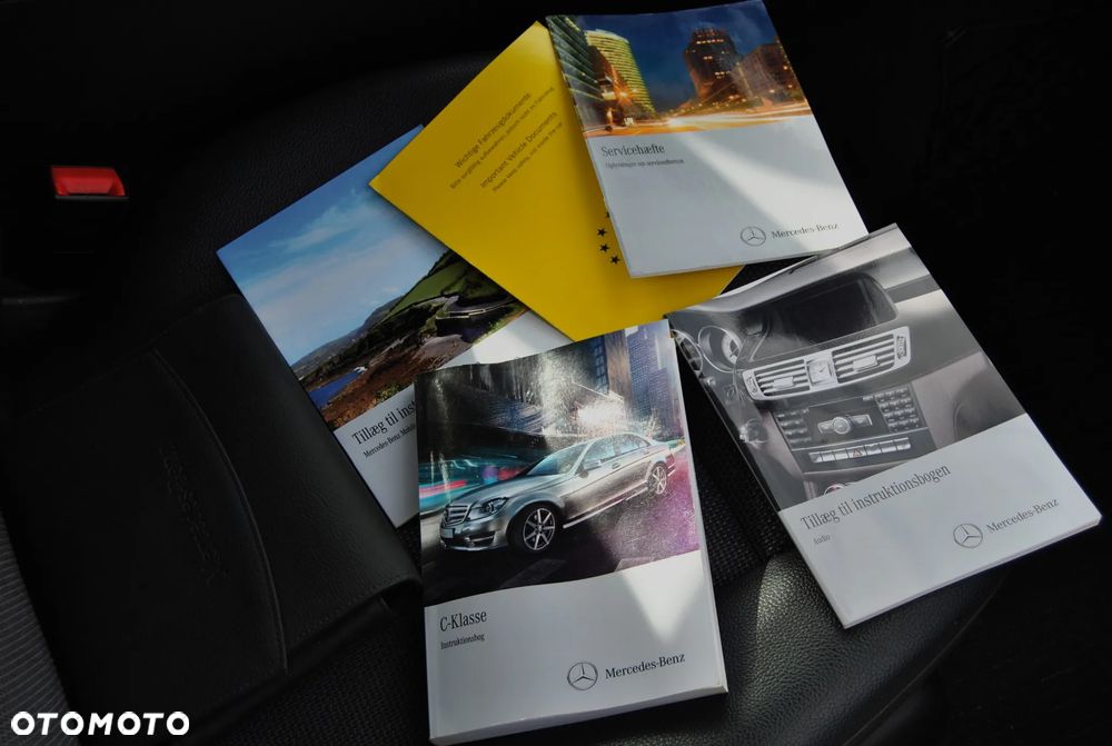 Mercedes-Benz Klasa C 180 CDI Avantgarde Edition - 22