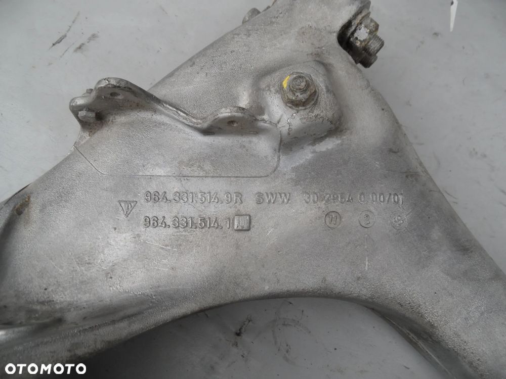 WAHACZ TYLNY ZWROTNICA PRAWY TYŁ PORSCHE 911 964 - 6
