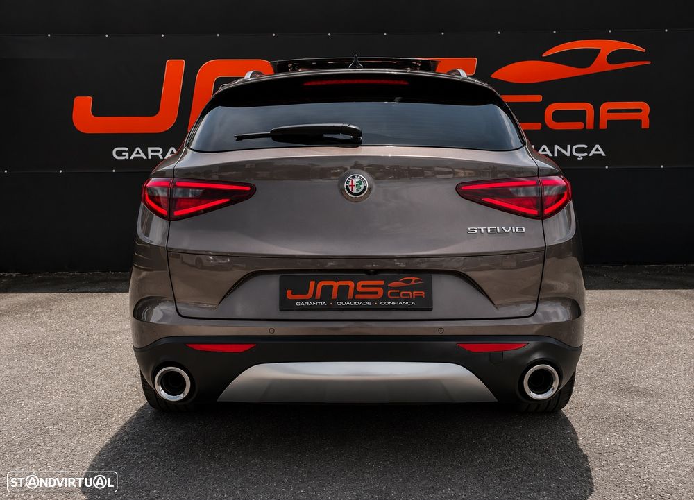 Alfa Romeo Stelvio 2.2 16V AT8 Super - 8