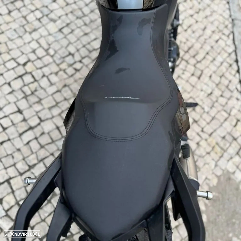 BMW F 900 R - 21