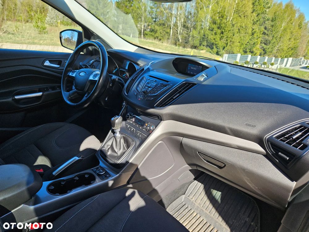 Ford Kuga 1.5 EcoBoost 2x4 Trend - 6