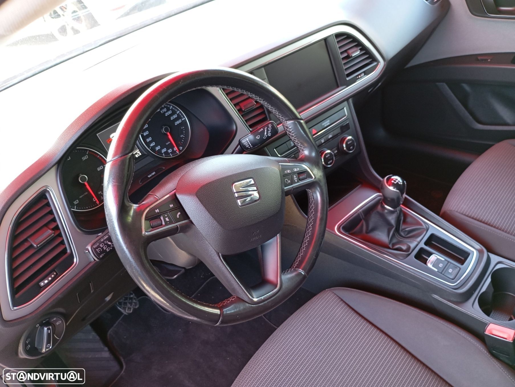 SEAT Leon ST 1.6 TDI FR S/S - 12