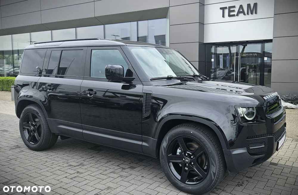 Land Rover Defender - 11