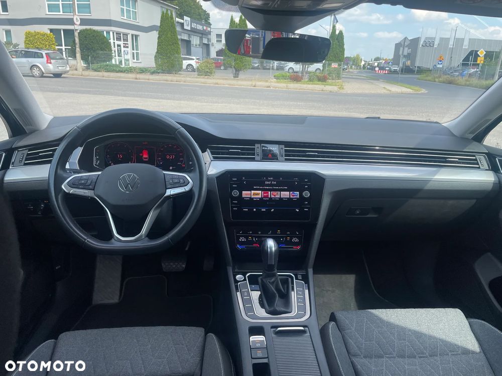 Volkswagen Passat 2.0 TSI Business DSG - 12