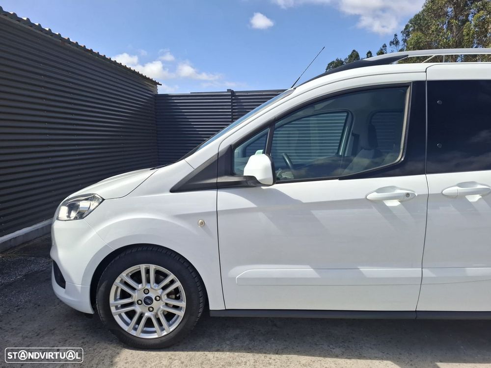 Ford Tourneo Courier 1.0 EcoBoost Titanium - 14