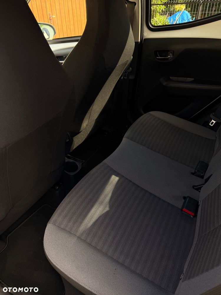Toyota Aygo 1.0 VVT-i Color Edition - 10