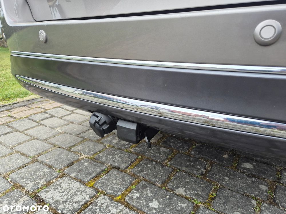 Toyota Auris 1.8 HSD Luna - 10