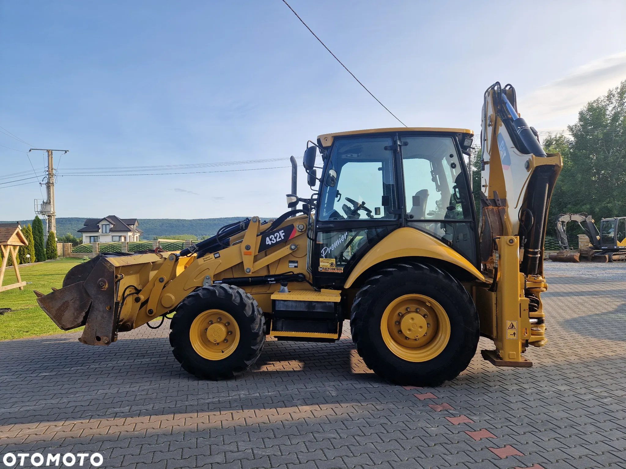 Caterpillar 432F - 3
