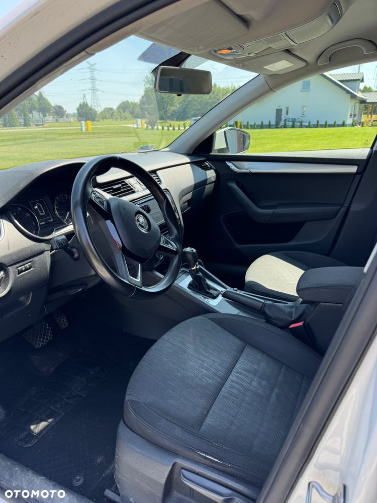 Skoda Octavia 1.4 TSI Ambition DSG - 9