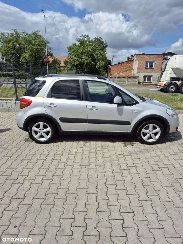 Suzuki SX4 1.6 GLX / Comfort - 2
