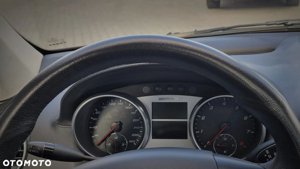 Mercedes-Benz ML ver-63-amg-4--matic - 6
