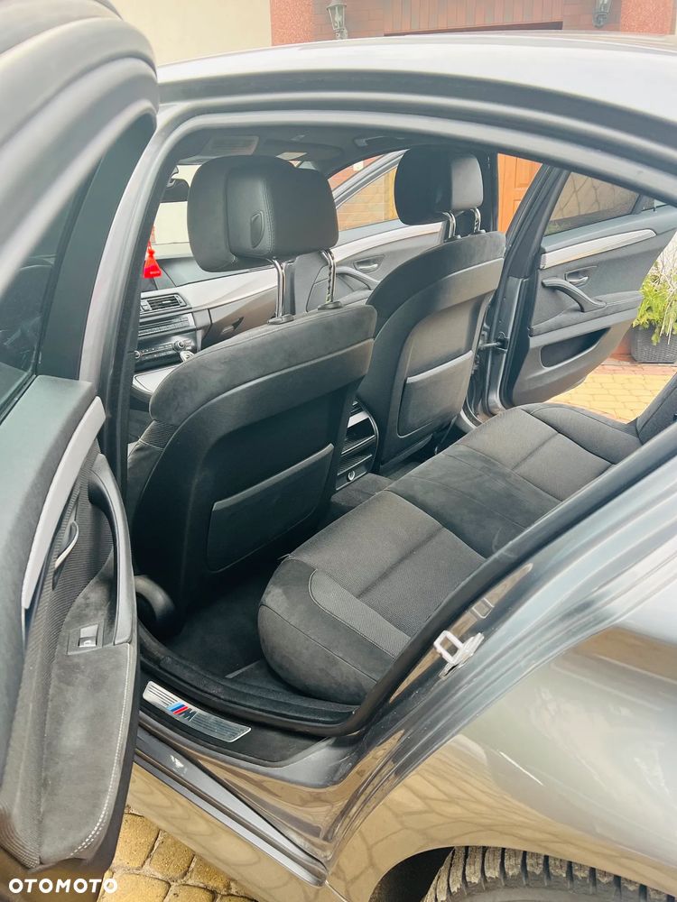 BMW Seria 5 525d xDrive - 16
