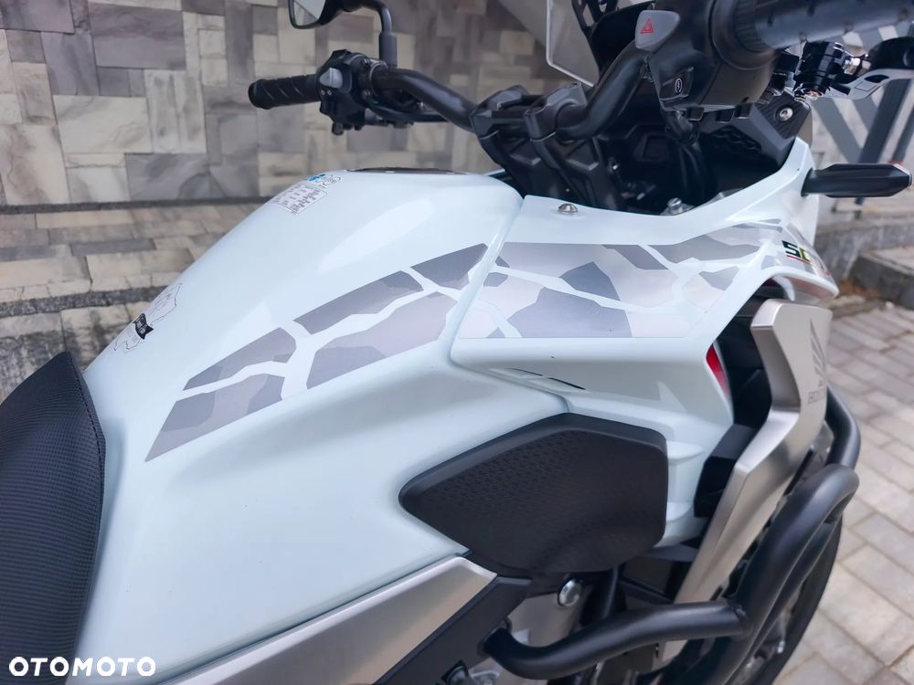 Honda CB - 32