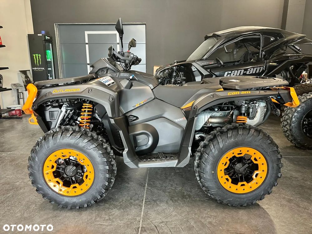 Can-Am Maverick - 2