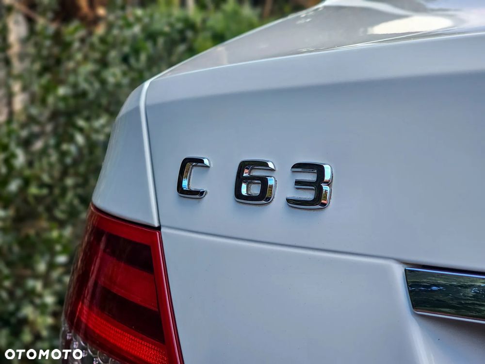 Mercedes-Benz Klasa C 63 AMG 7G-TRONIC - 6