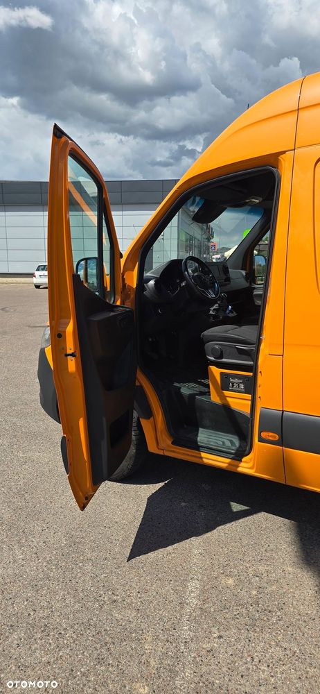 Mercedes-Benz SPRINTER - 2