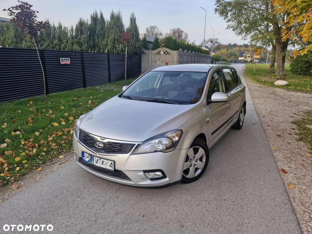 Kia Ceed - 3