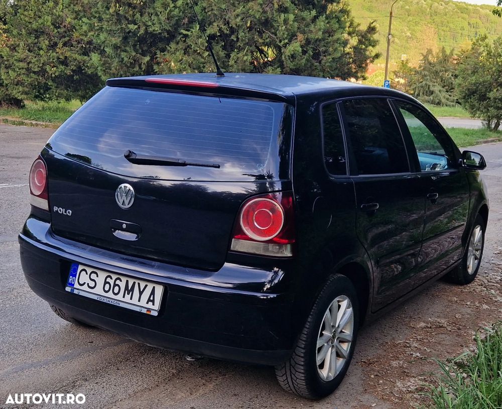 Volkswagen Polo 1.6 Tour - 12