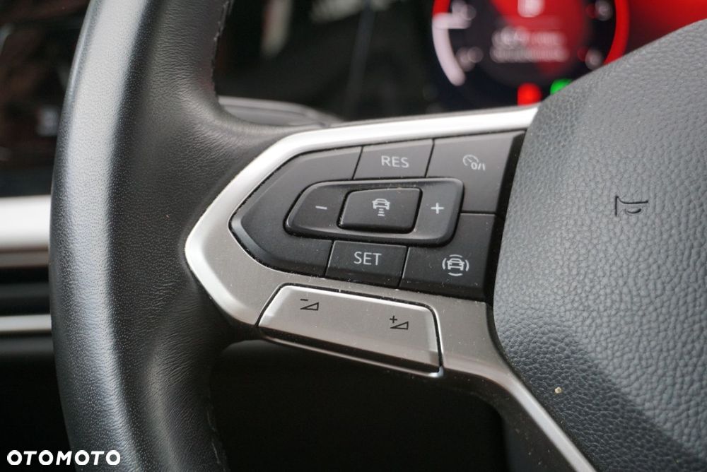 Volkswagen Golf - 20