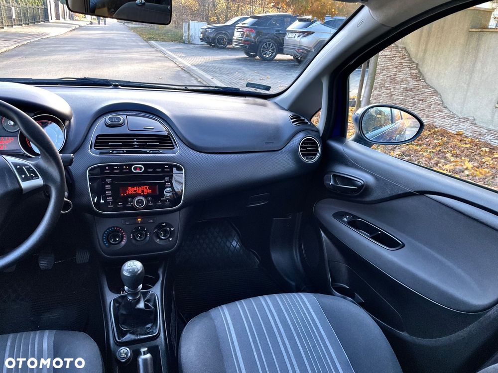 Fiat Punto Evo 1.4 8V Estiva Blue&Me Euro5 - 9