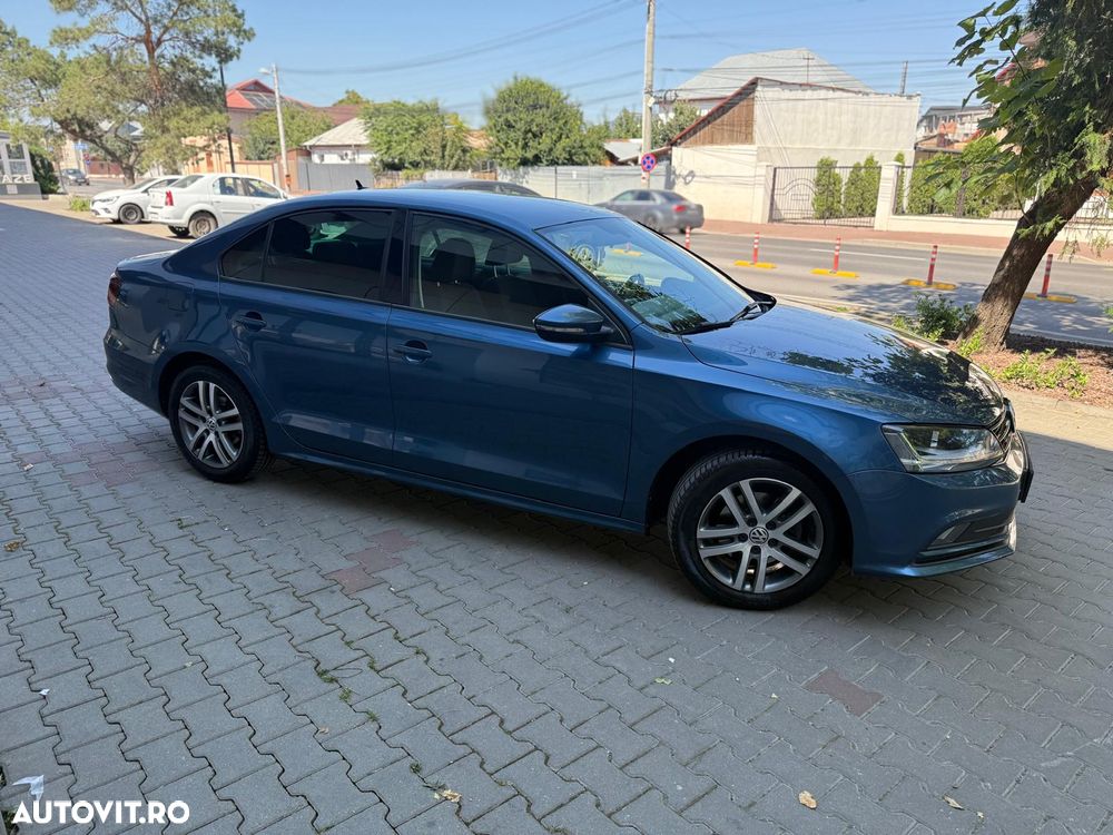 Volkswagen Jetta 1.2 TSI Comfortline - 12