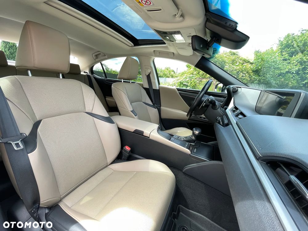 Lexus ES 300h Business Edition - 38