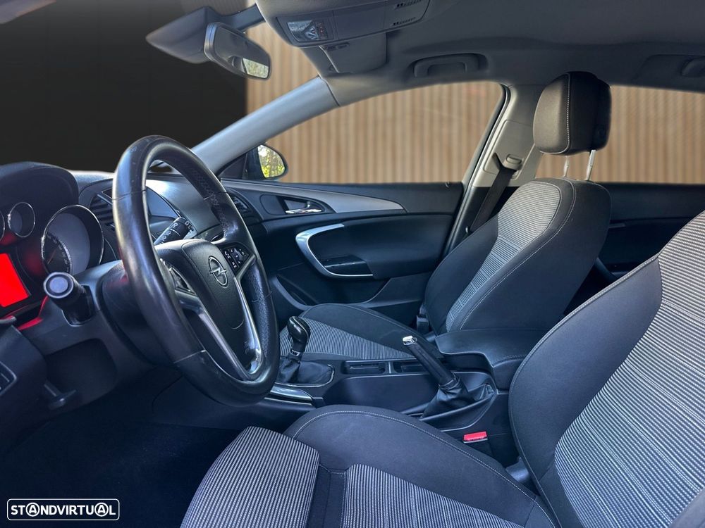 Opel Insignia Sports Tourer - 10