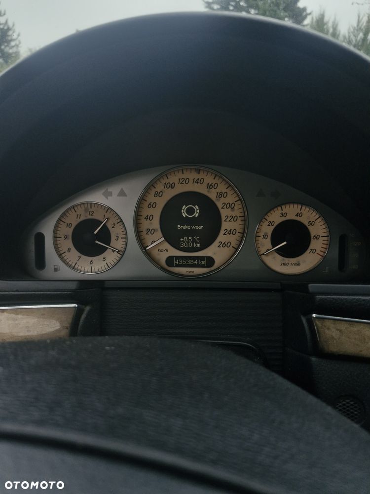 Mercedes-Benz E-Class 2007 photo 3
