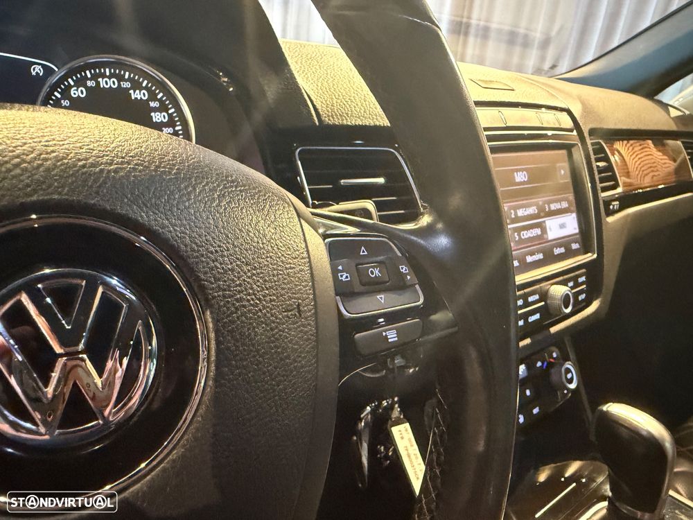 VW Touareg 3.0 TDI V6 Executive Edition - 49