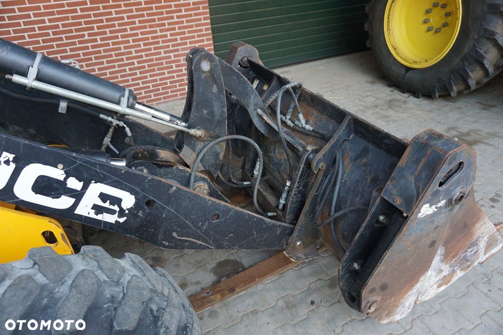 JCB 406 , ROK 2012 / 20 km/h  Łopata 4-1 i widły do ​​palet - 9
