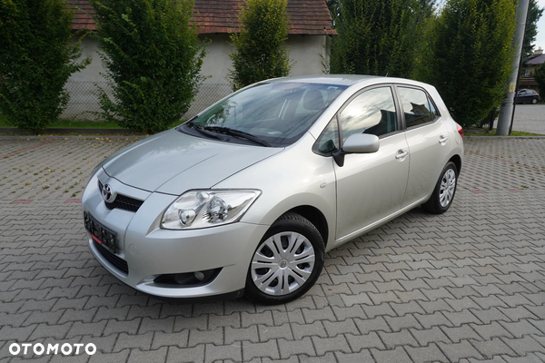 Toyota Auris 1.6 VVT-i Prestige MM