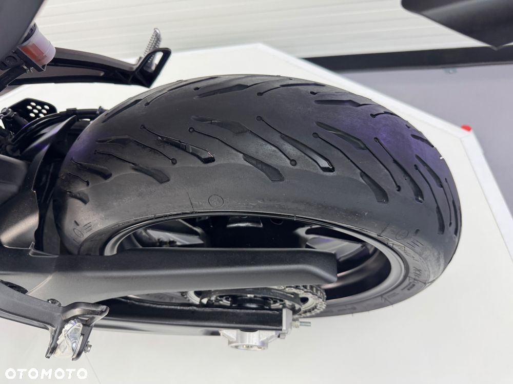 Yamaha MT - 9