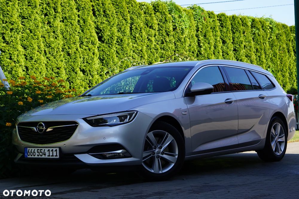 Opel Insignia - 1