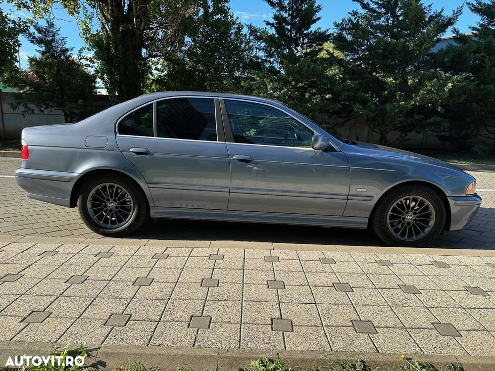 BMW Seria 5 525d - 10