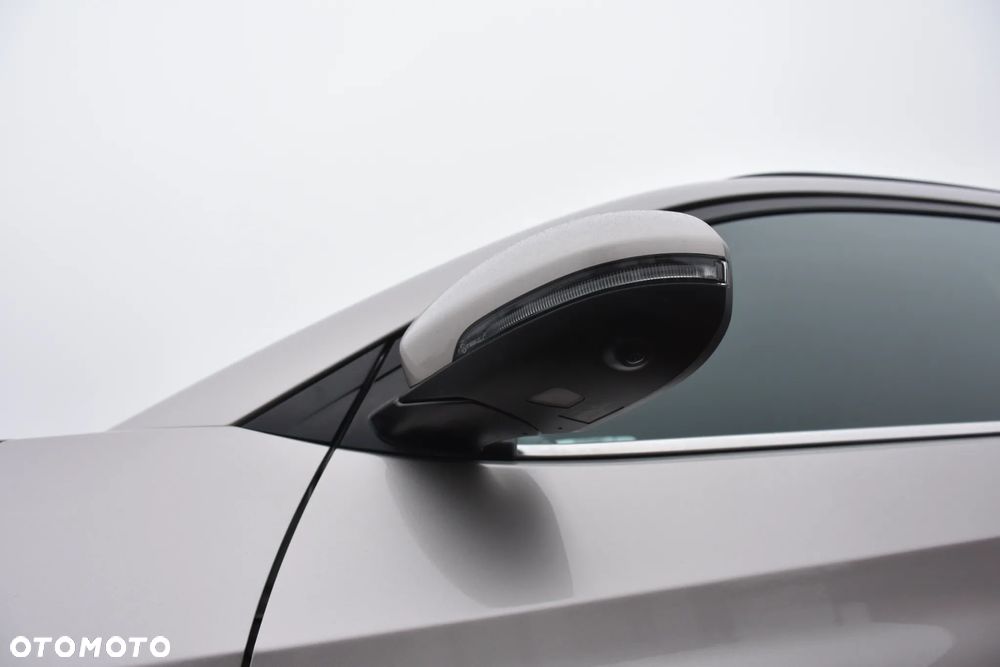 Hyundai Tucson 2.0 CRDI 4WD Automatik Premium - 39