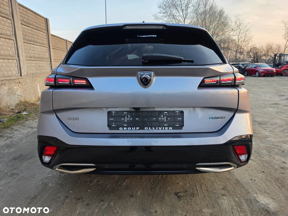 Peugeot 308 1.6 Hybrid PHEV Allure EAT8 - 22