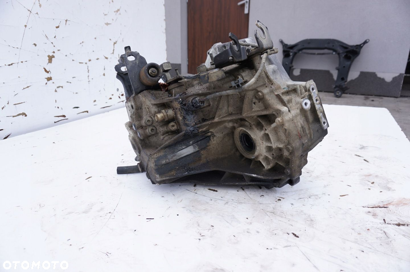 SKRZYNIA BIEGÓW 33111-02050 TOYOTA AURIS 2 1.4 D4D - 3