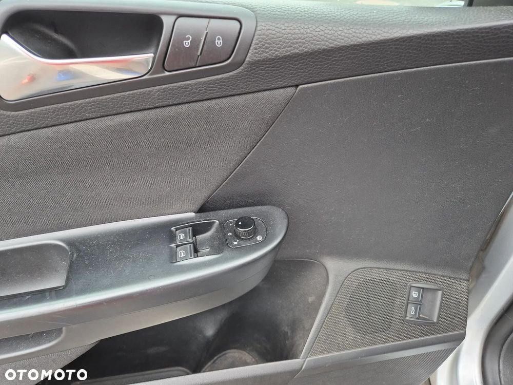 Volkswagen Passat 1.8 TSI Comfortline - 13