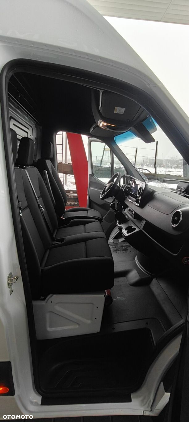 Mercedes-Benz Sprinter 317 CDI KA OM654 - 13