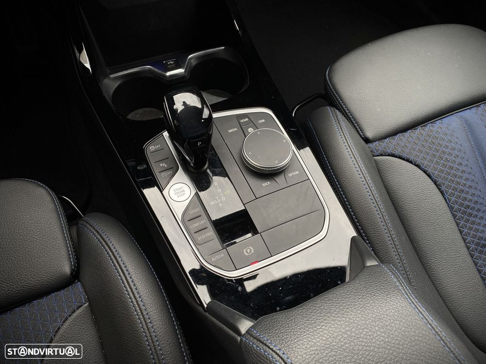 BMW 118 i Pack Desportivo M Auto - 15