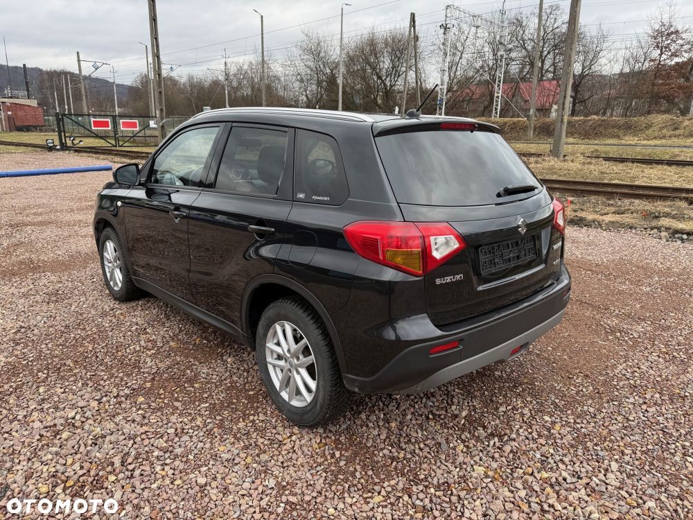 Suzuki Vitara 1.6 DDiS (4x4) Allgrip Comfort - 2