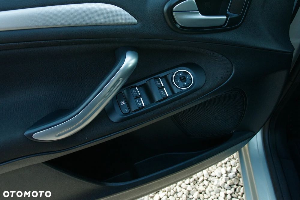 Ford S-Max 2.0 FF Titanium - 20