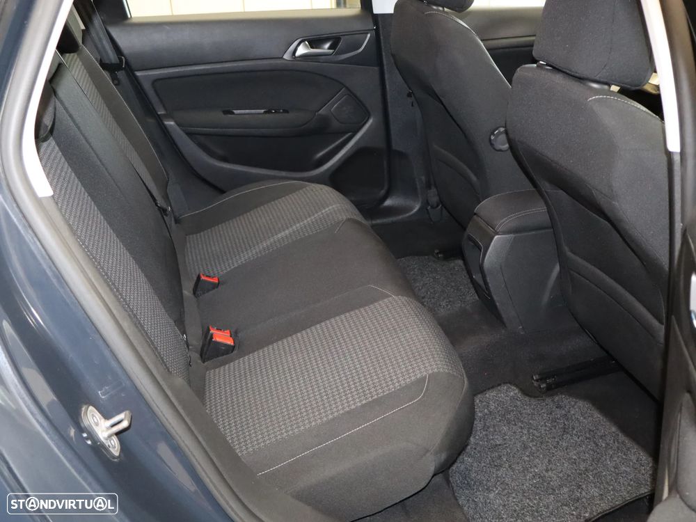 Peugeot 308 SW BlueHDi 120 Stop & Start Active - 11
