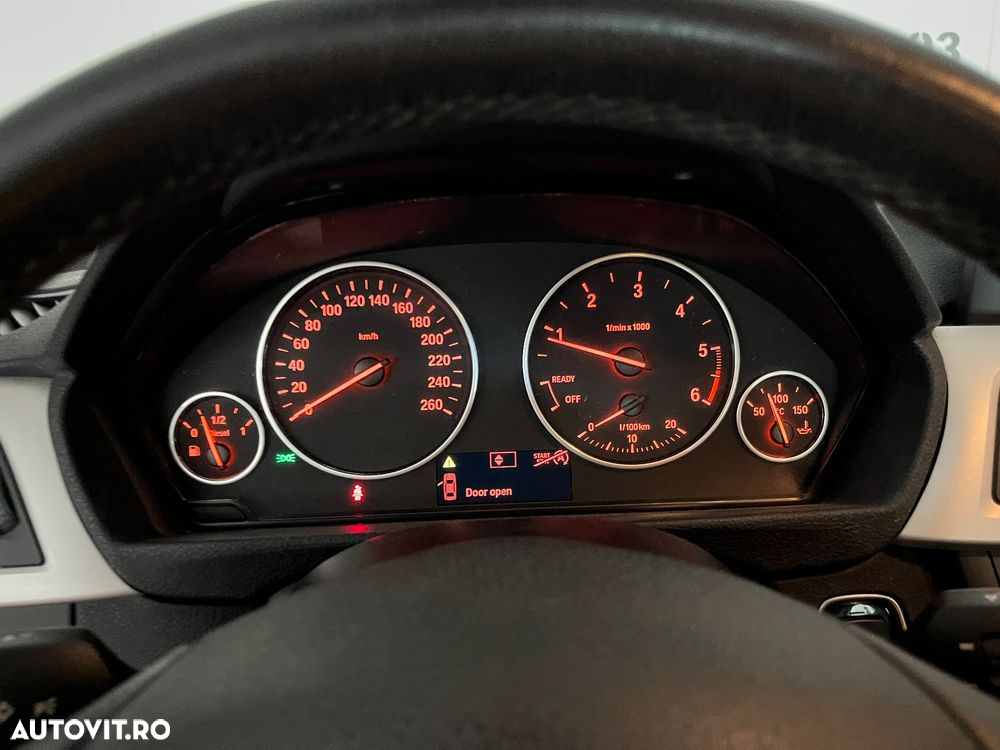 BMW Seria 3 316d Touring Edition Luxury Line Purity - 22