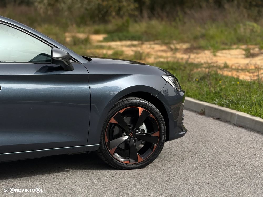 Cupra Leon 1.5 eTSI DSG - 10