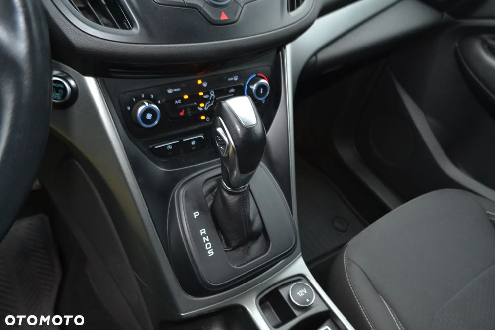 Ford Kuga 1.5 EcoBoost 2x4 Titanium - 27
