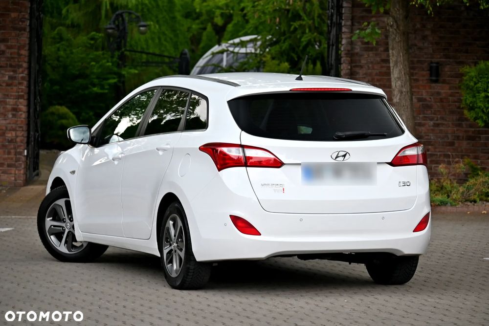 Hyundai i30 1.4 BlueDrive Comfort - 13