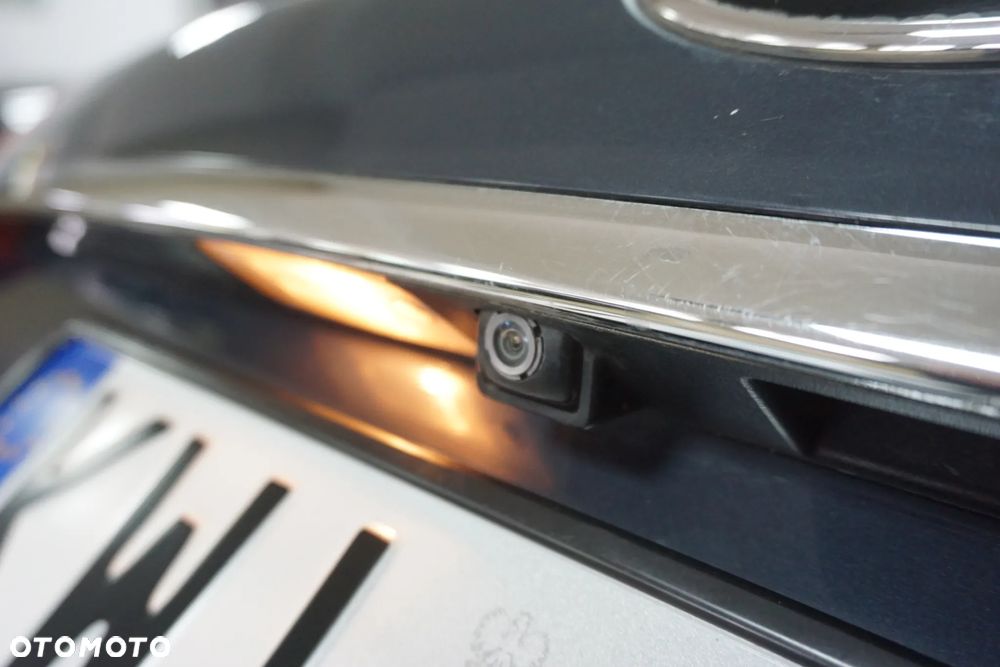 Kia Carens 1.7 CRDi M - 17